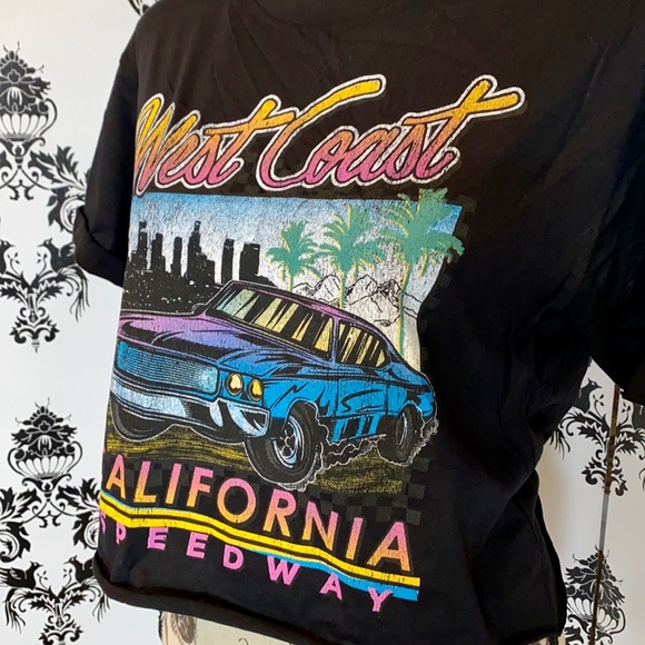 🍀 NWT! West Coast California Crop Top Tee! - Picture 4 of 7